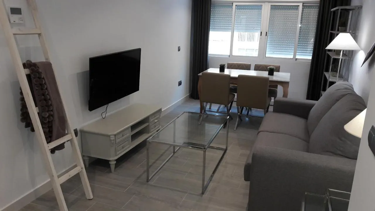 Guesting Velazquez Apartment Cadiz Spain