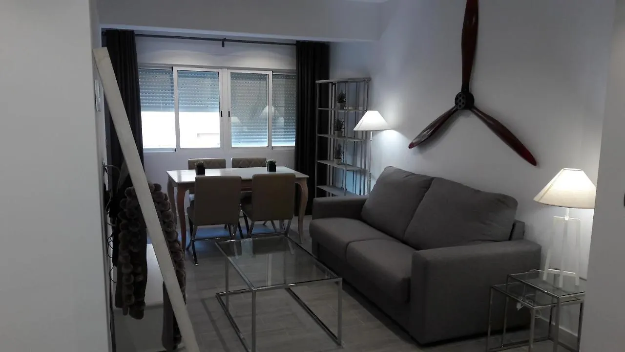 Guesting Velazquez Apartment Cadiz Spain